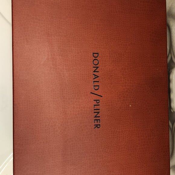 Donald Pliner "Barri" Suede Leather Open Toed Booties. NIB. Size: various - Picture 15 of 16